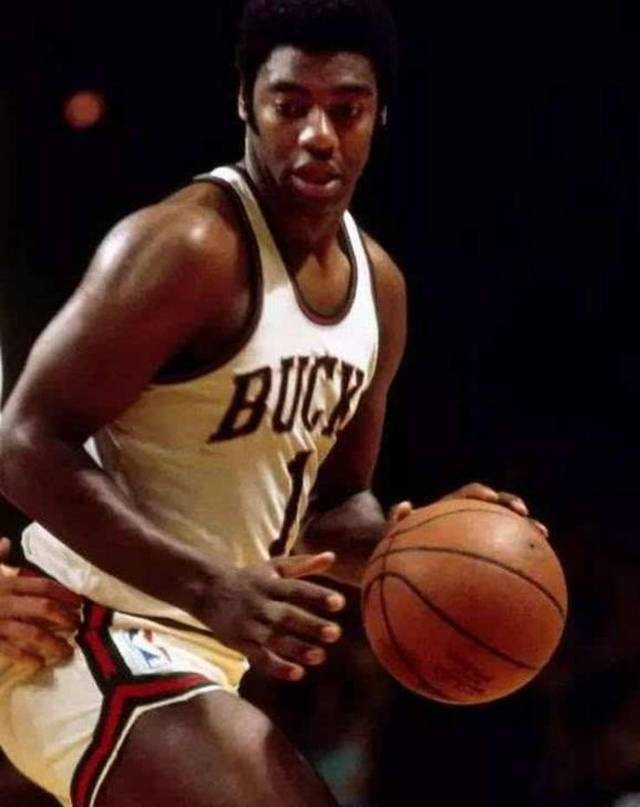 不同专家在 不同专家在