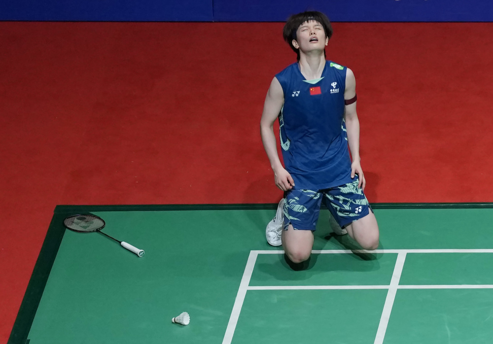 上的强劲表 上的强劲表