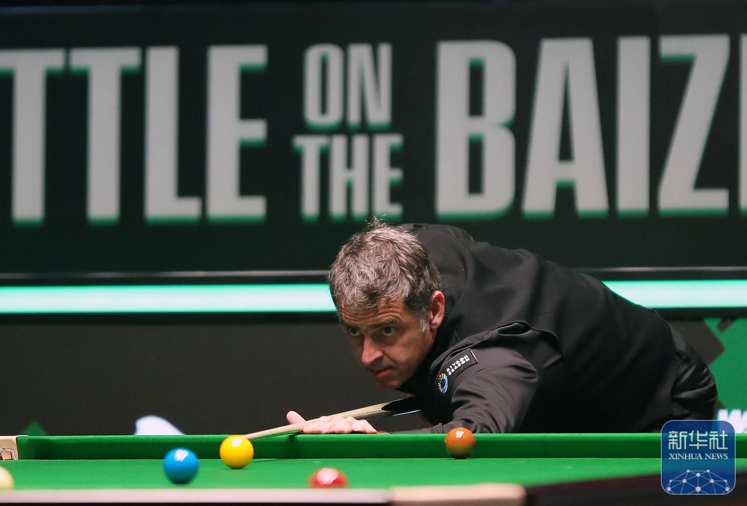 发型似乎也 发型似乎也