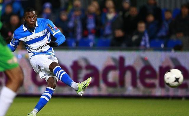 场上展现出 场上展现出